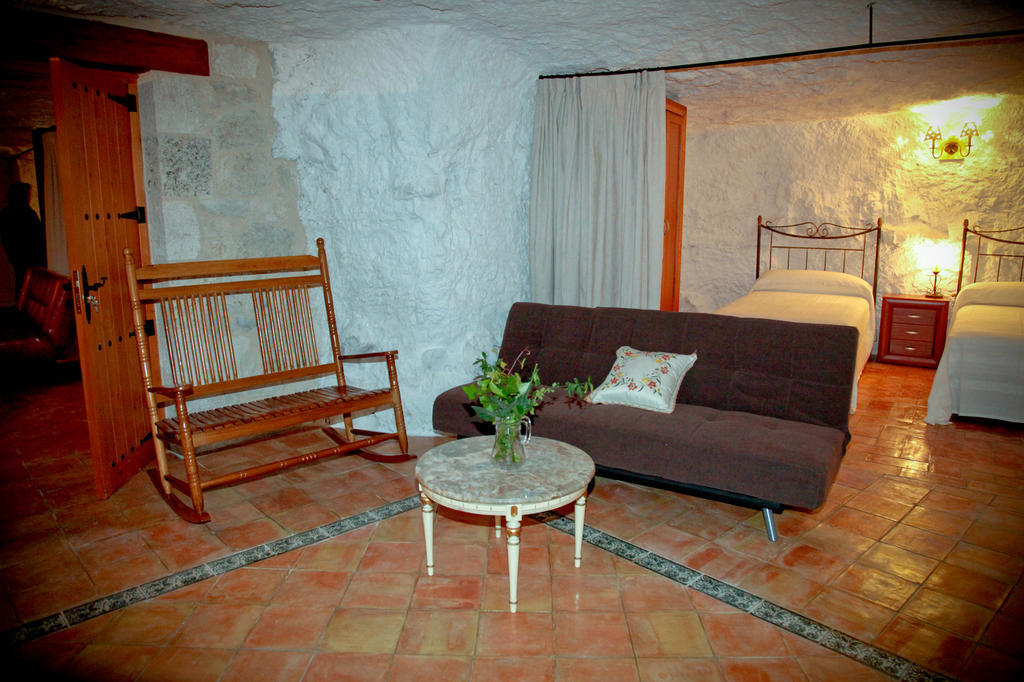 Casa Rural La Bodeguilla Alcala del Jucar Room photo